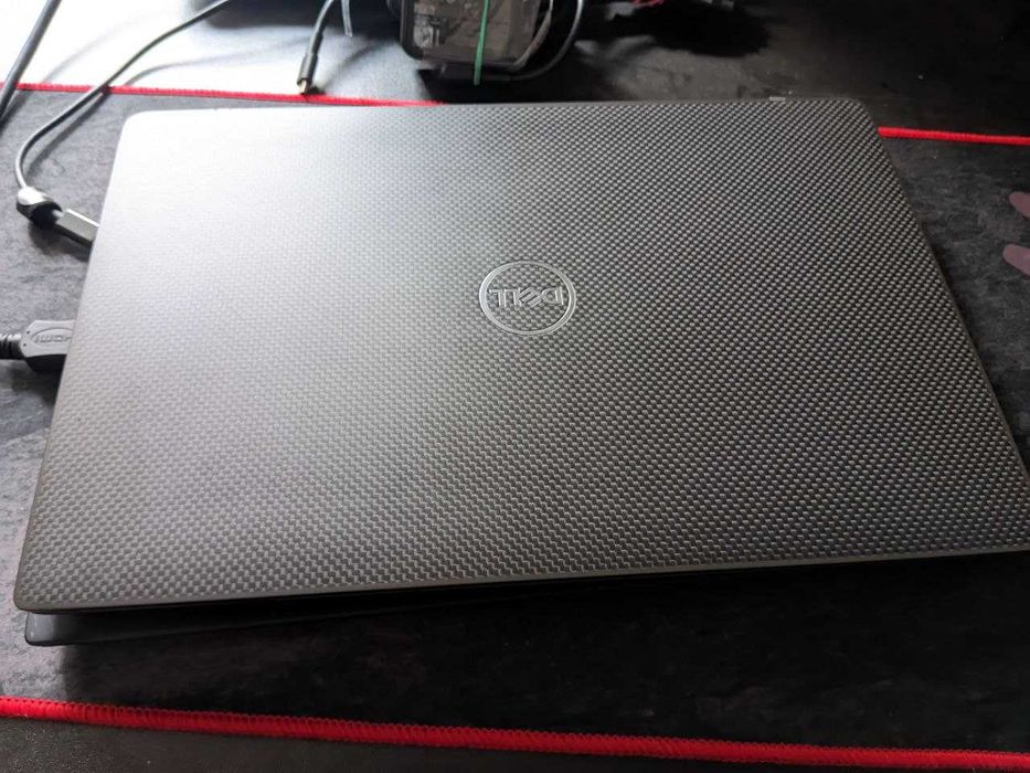 Ноутбук Dell latitude 7400 14"HD/8365u/8/256NVME Без нюансів Карбон