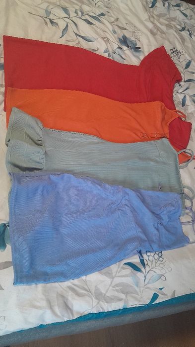 Zestaw 4 letnich sukienek xs