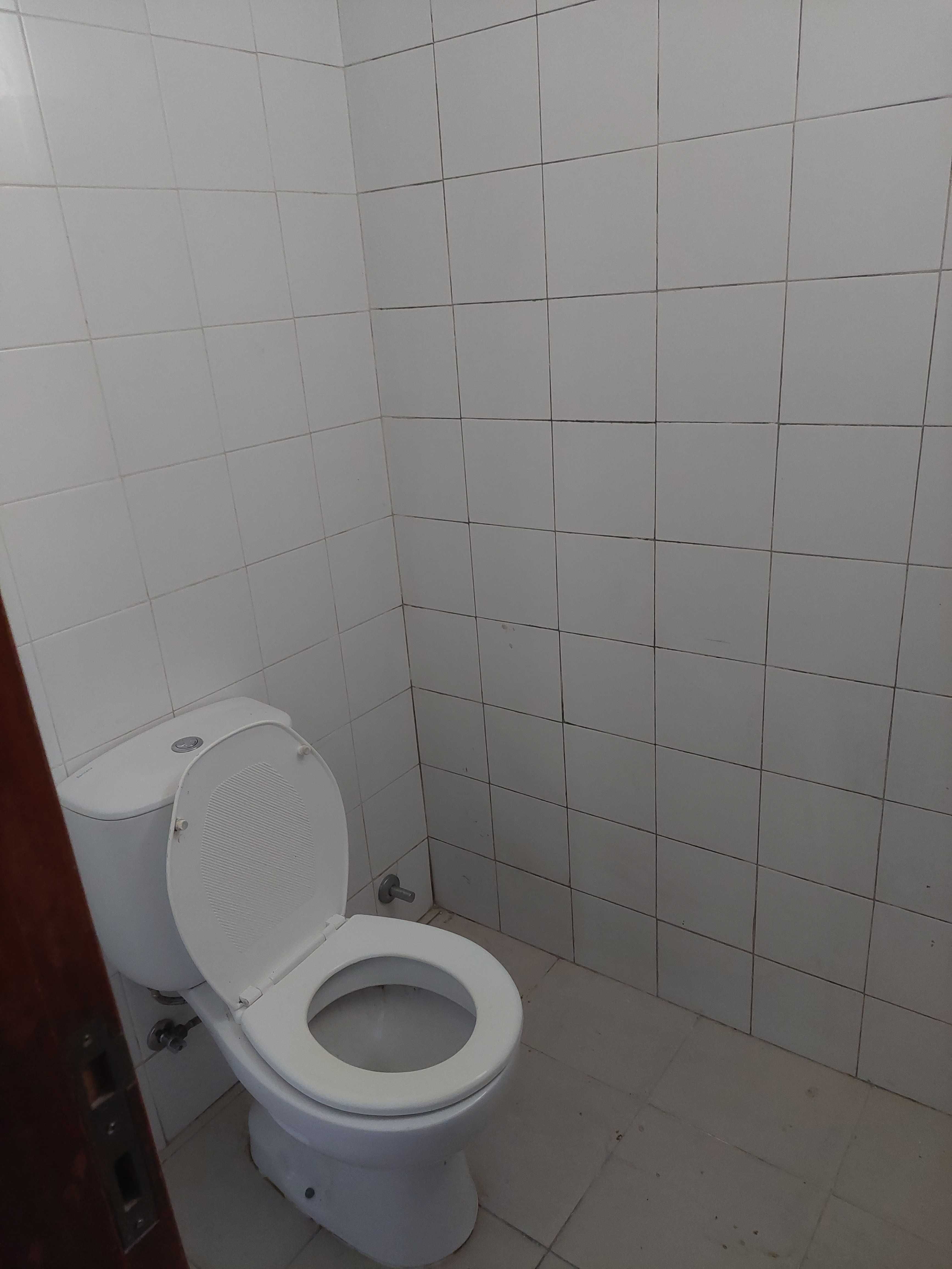 Espaço Comercial Renovado - local movimentado, aguas santas maia