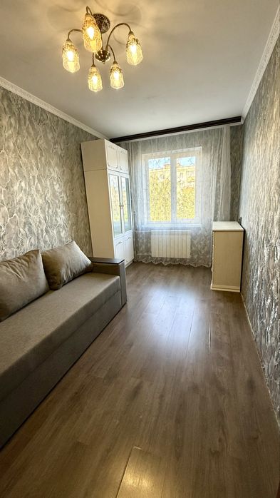 Здам трикімнатну квартиру в оренду в центрі міста Вишневе