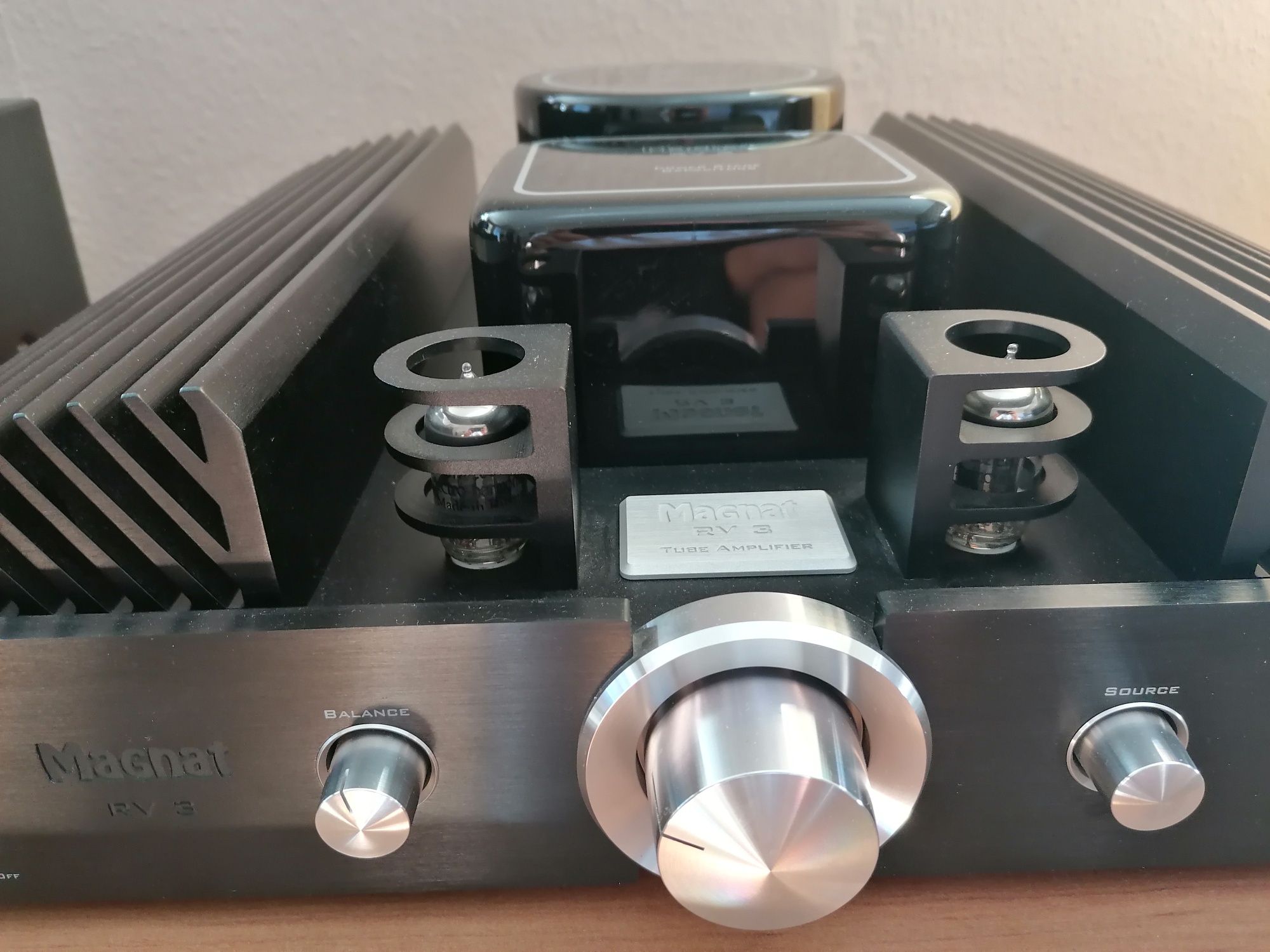 Wzmacniacz magnat rv3