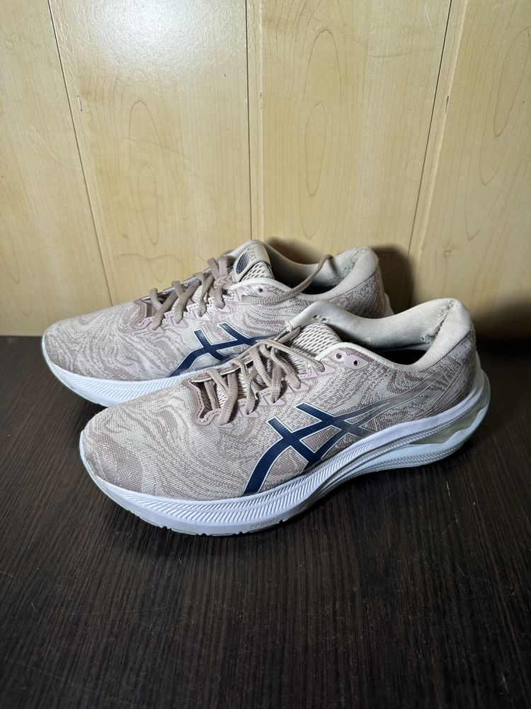 Бігові Кросівки Asics GT2000 11