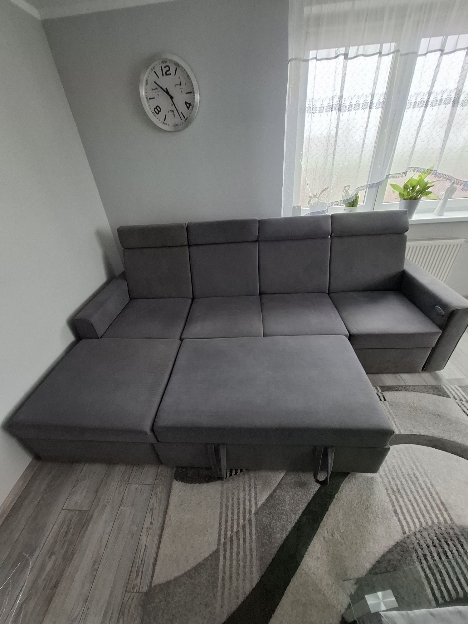 Sprzedam narożnik rozkładany z funkcją relaks