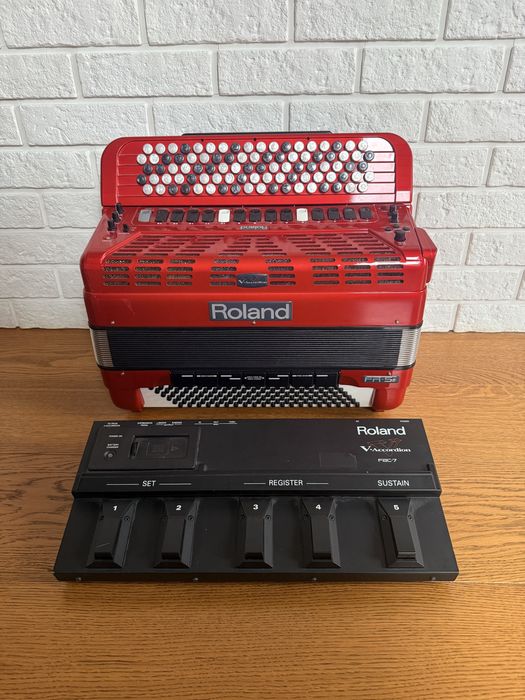 Akordeon guzikowy Roland fr5b