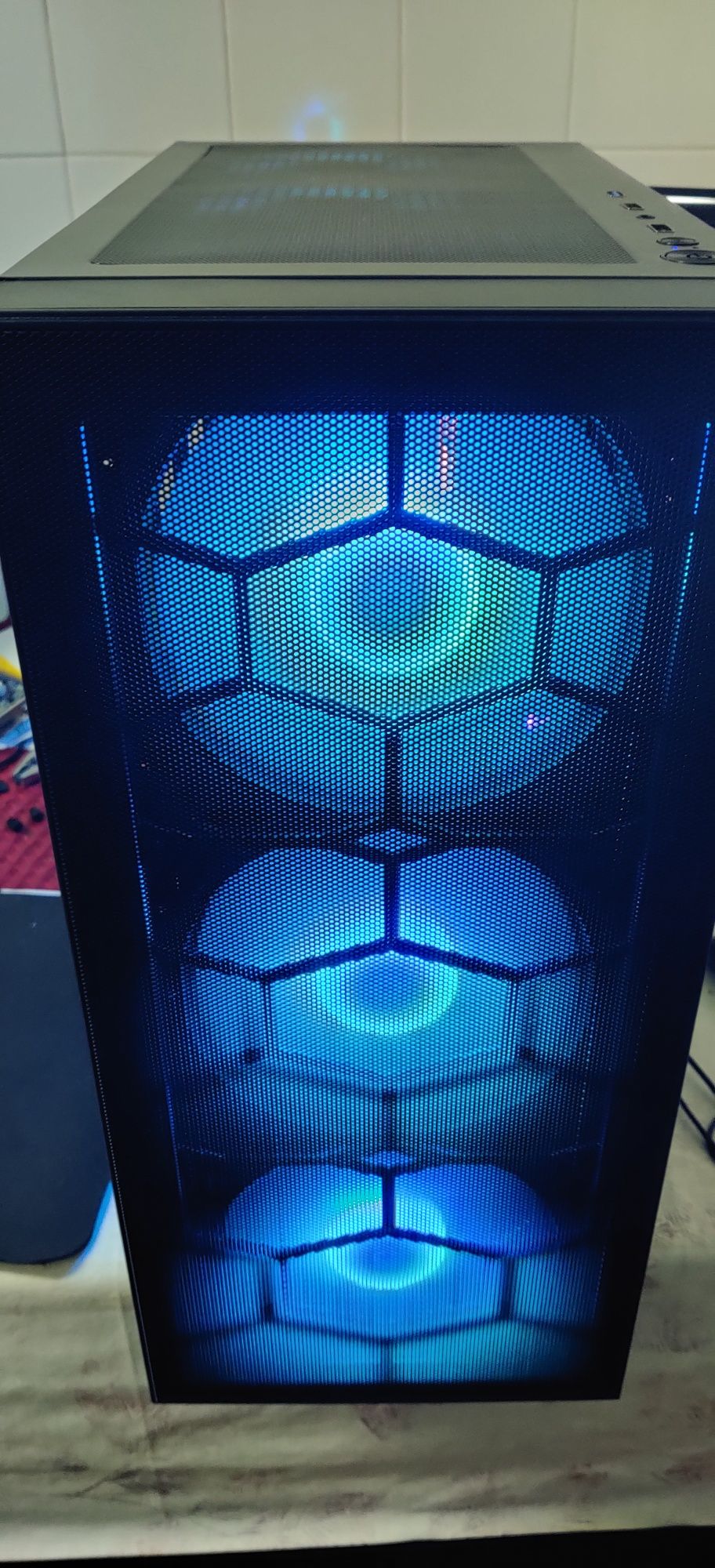 Pc Ryzen Pro Gamer 32GB DDR4 Graf RTX  ETC...
