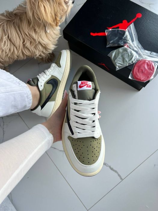 Jorgan 1 Low x Travis Scott OG SP Reverse Olive Medium Olive