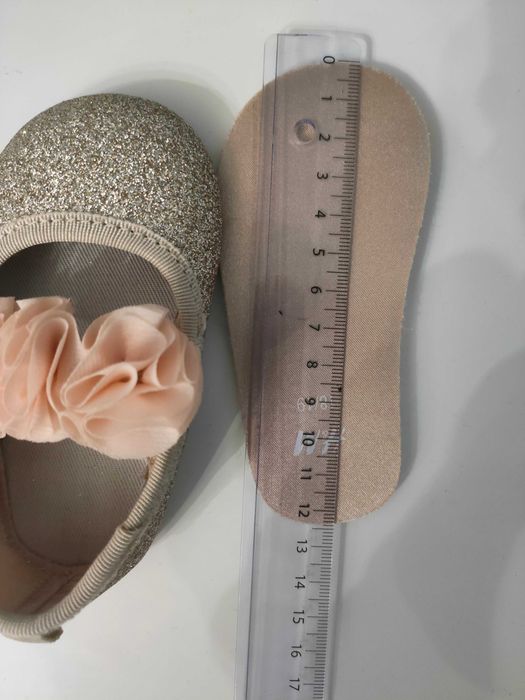 Złote śliczne baleriny r.18-19, buciki dziewczęce