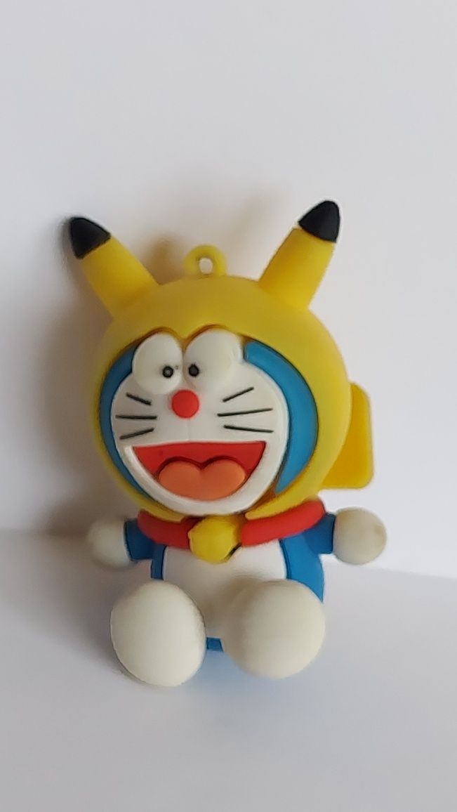 Pikachu- Doraemon - Japonia- Figurka