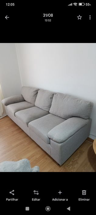 Sofá 3 lugares em cinza claro