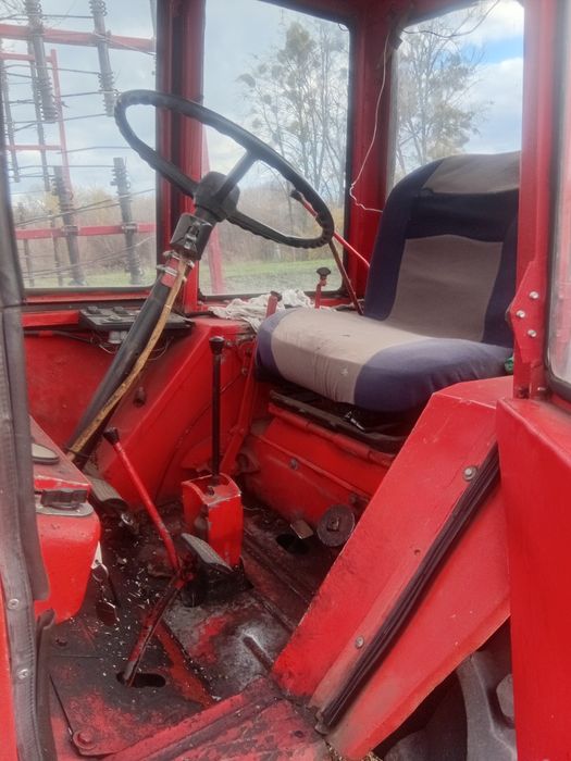 Трактор Т25 в робочому стані