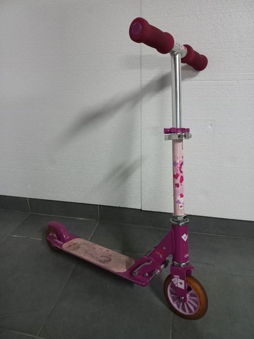 Trotinete criança cor-de-rosa