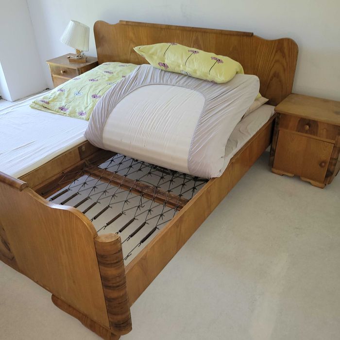 Łóżko prl + szafki nocne + toaletka