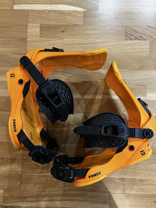 Wiazania snowboardowe Union Force M