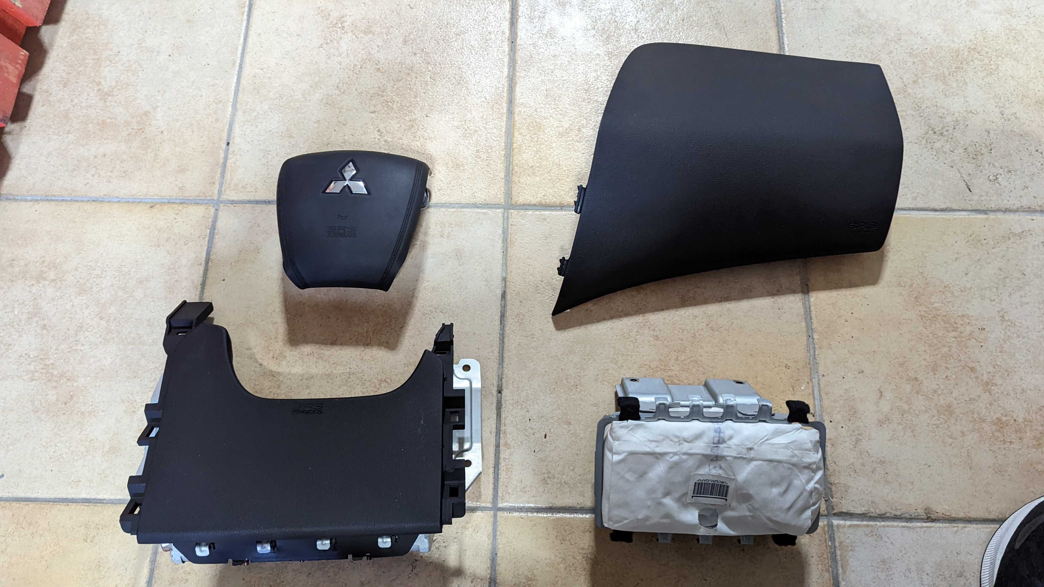 Conjunto Kit Airbags Tablier Mitsubishi Strakar