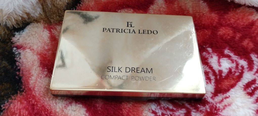 Продам пудру Patricia Ledo