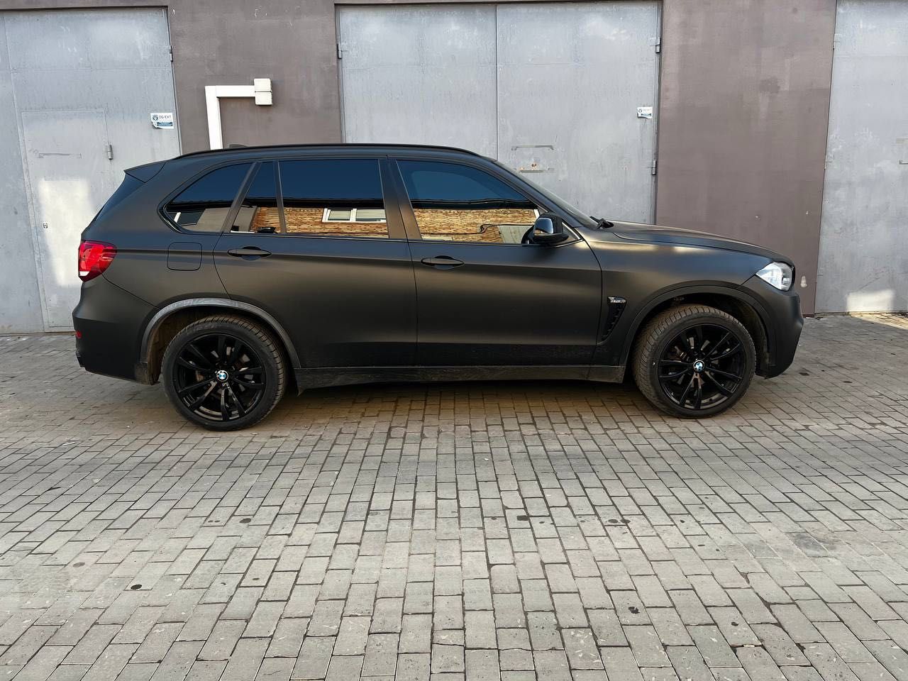 ТЕРМІНОВО BMW X5 f15 3.0 дизель європейка максимальна комплектація