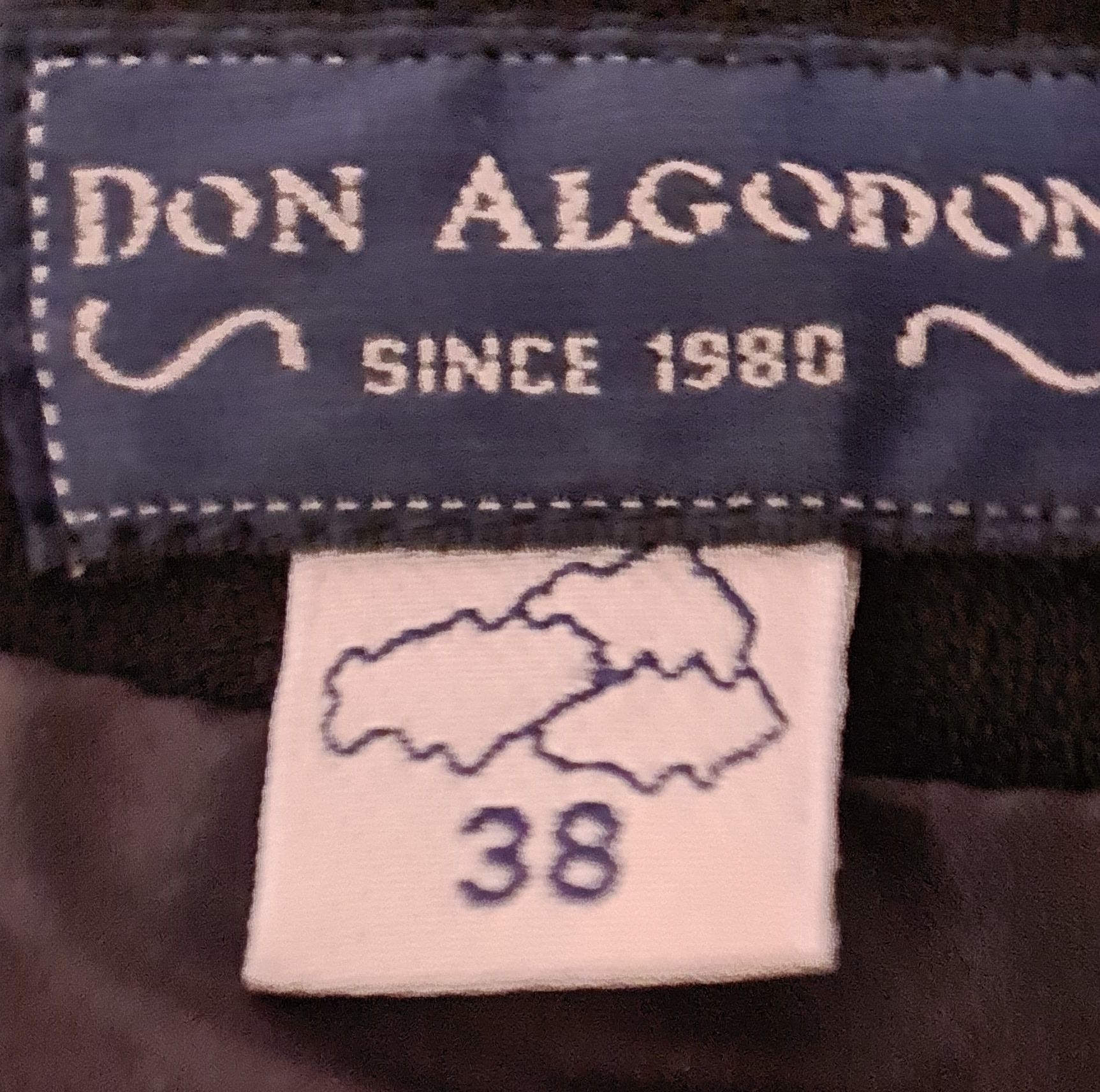 Vestido clássico da Don Algodon.  38/M