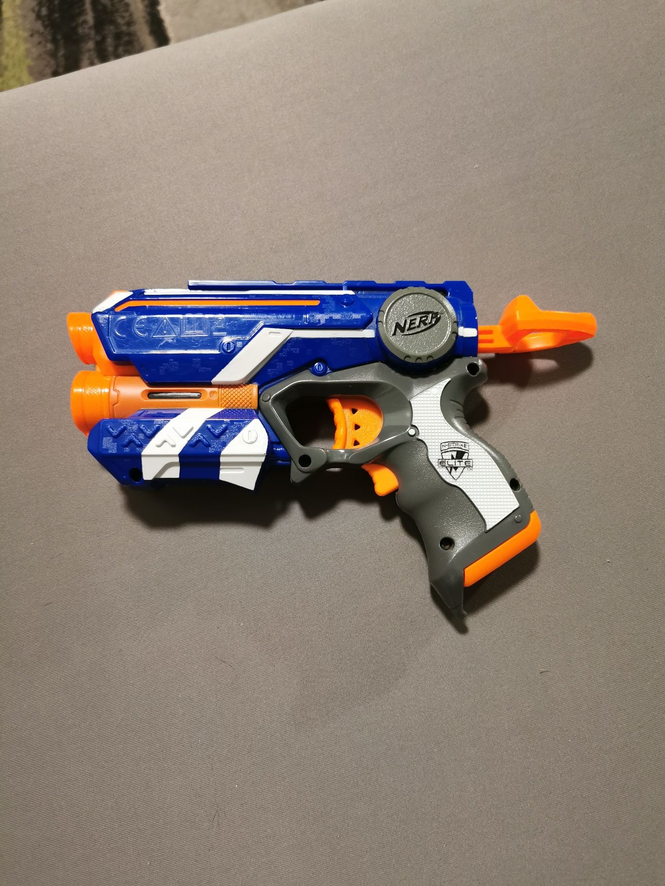 Nerf pistolet N-strike elite fire z celownikiem na baterie + strzałki