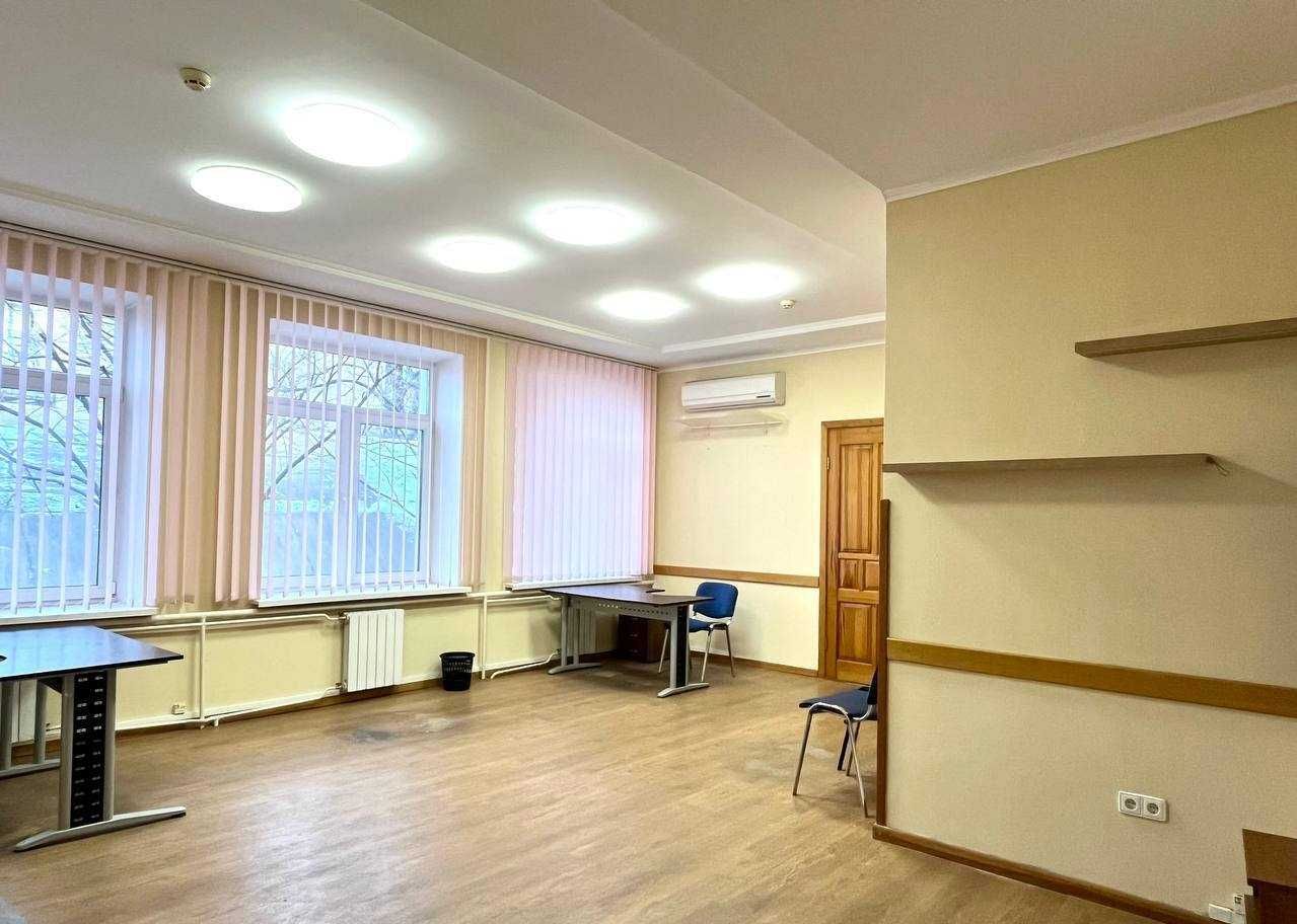 ІНТЕРНЕТ Є ЗАВЖДИ! Подол. Офіс 61 м2 по вул. Щекавицька. Є Паркомісця