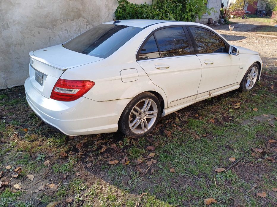 Mercedes c klasa 2012 rok 1.8 156km w204