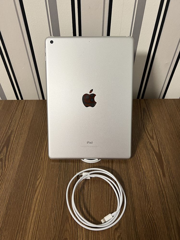 Apple Ipad 5 Gen. 32 gb. WiFi. Silver