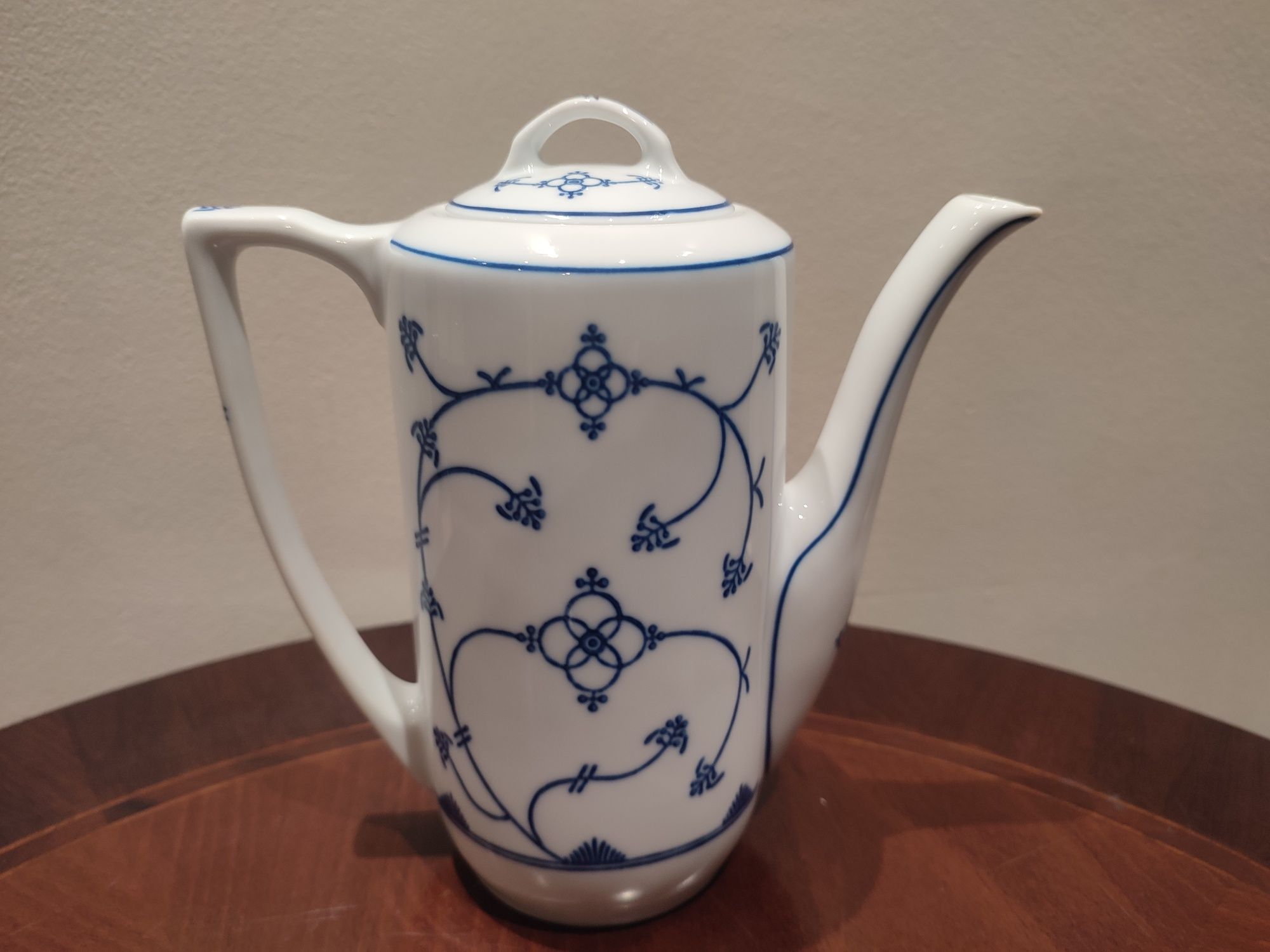 Śliczny stary Imbryk porcelana Jager