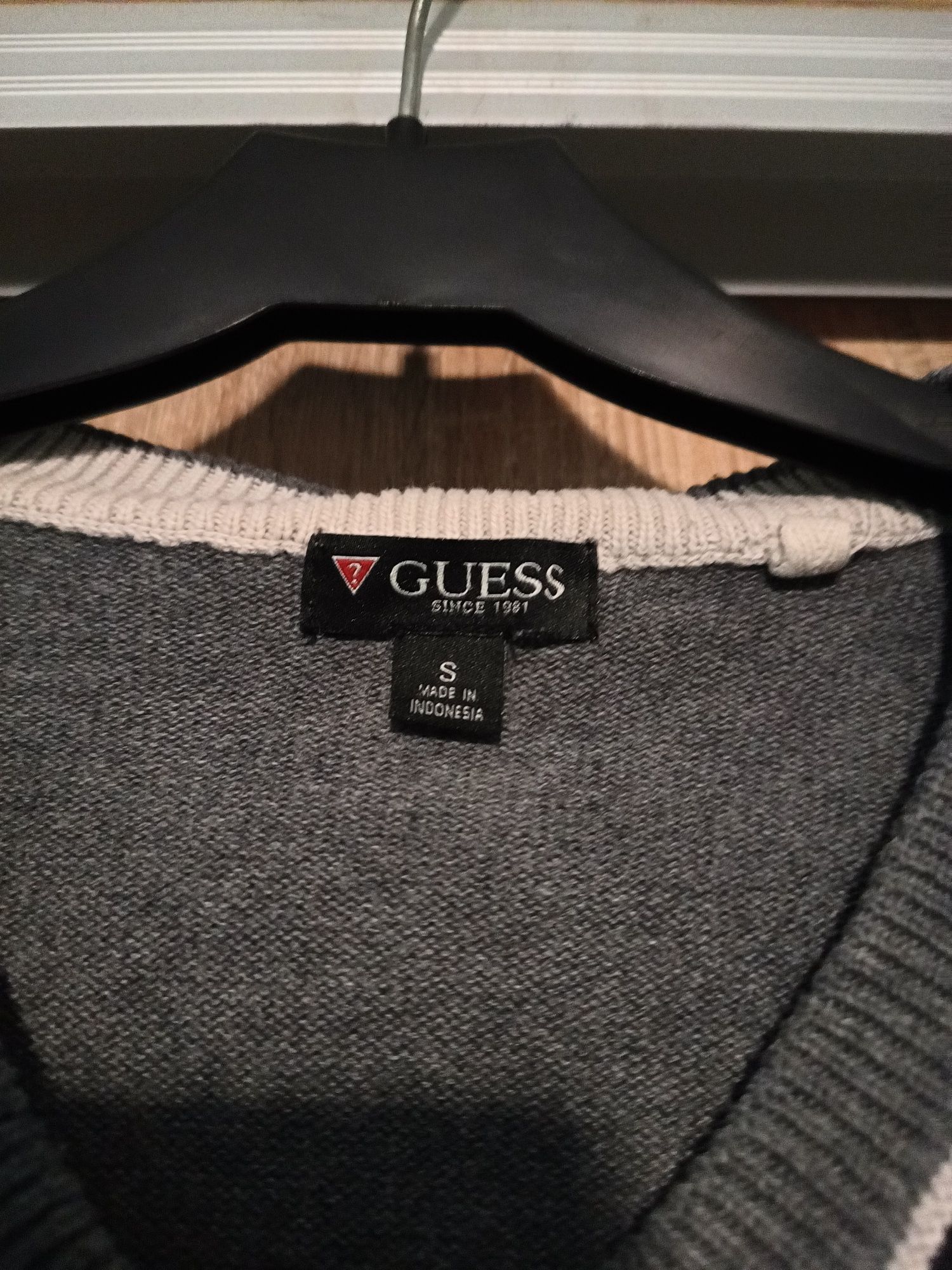 Sweter Guess rozmiar S