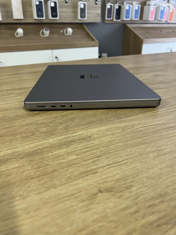 MacBook Pro 14” M1PRO/16GB/512GB Space Gray (Батарея: 90%)