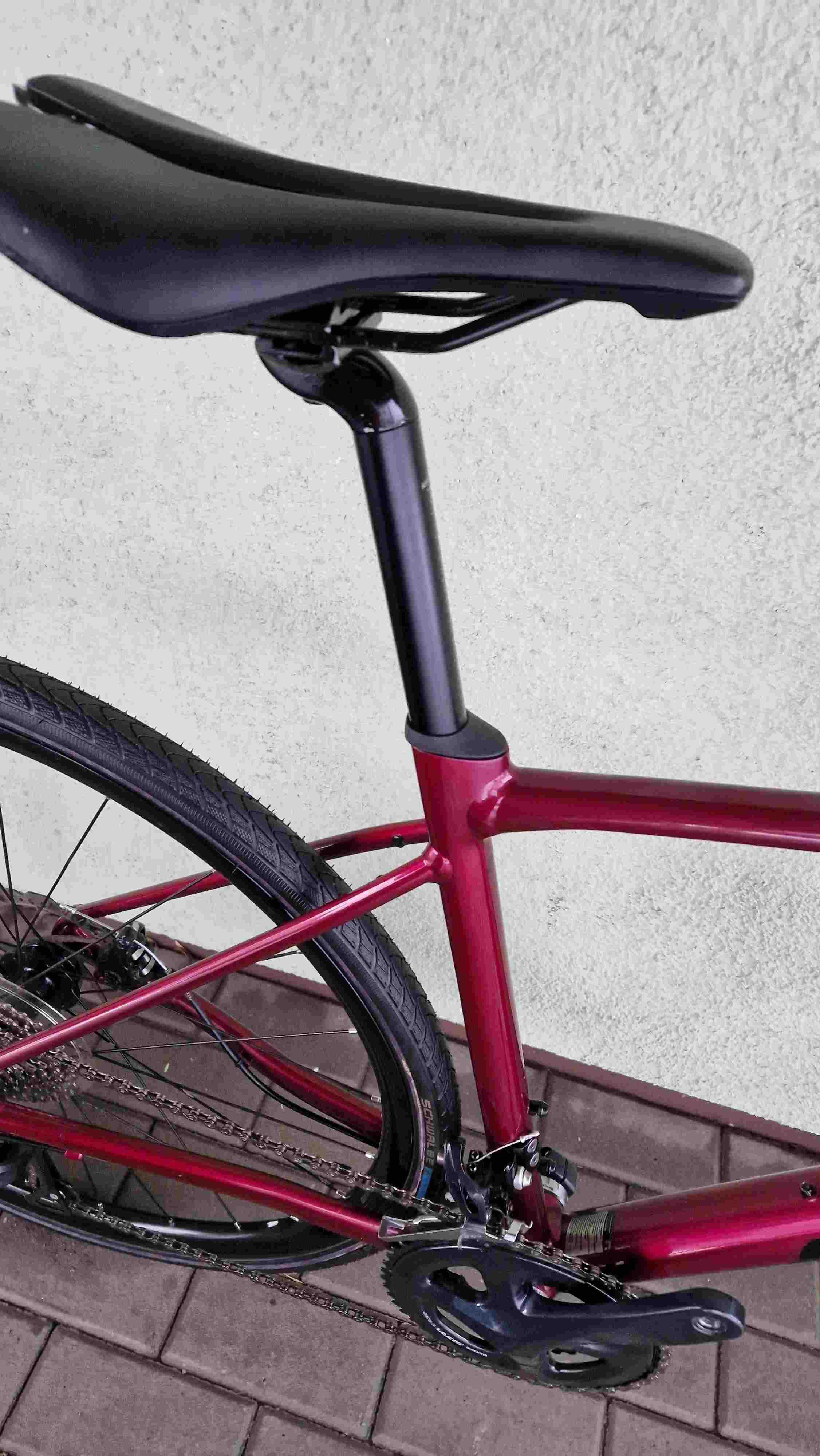 GIANT contend AR SORA alu CARBON gravel endurance rM i L