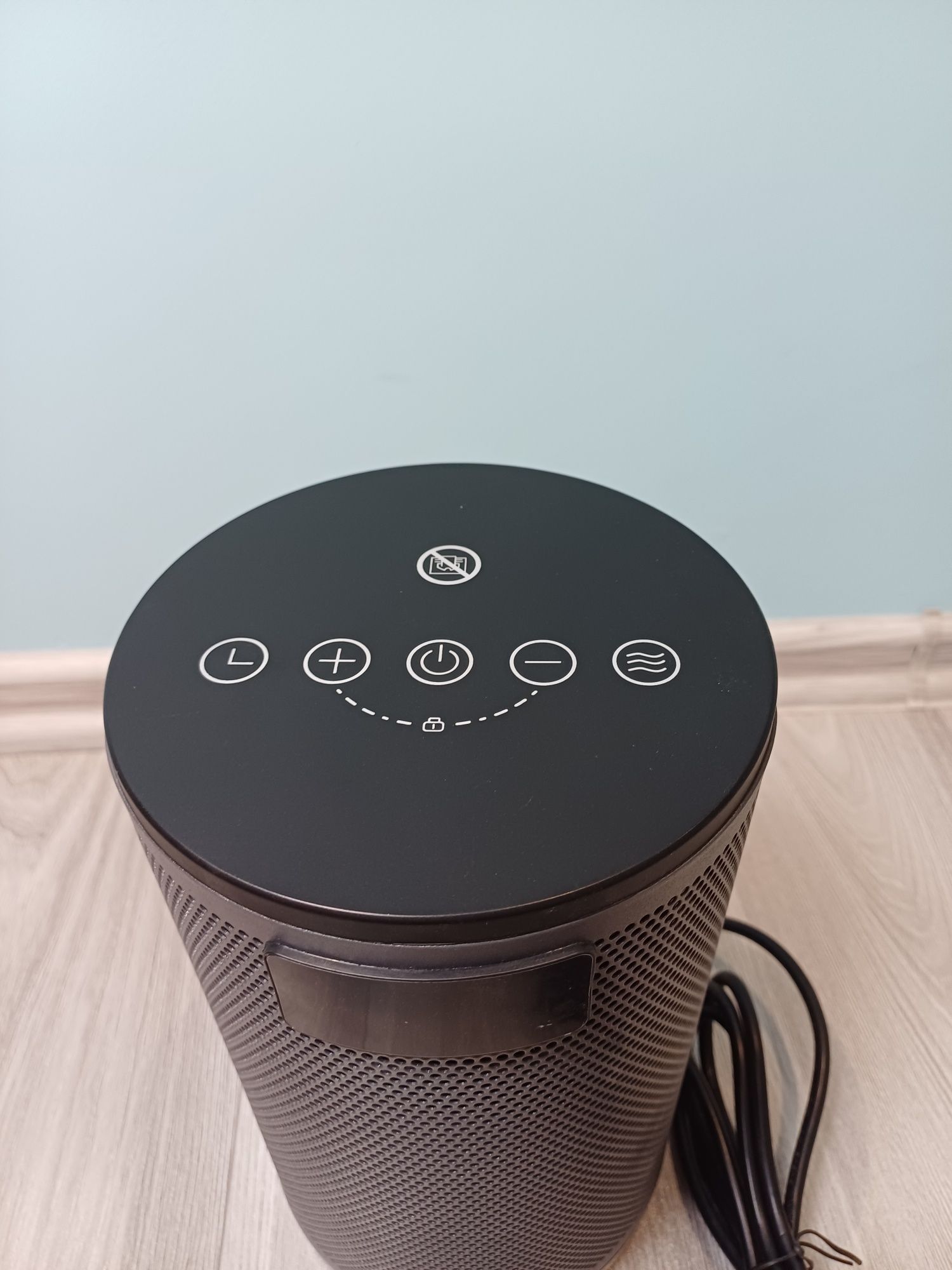 Energooszczędny Cichy Grzejnik Elektryczny 1500W z Termostatem