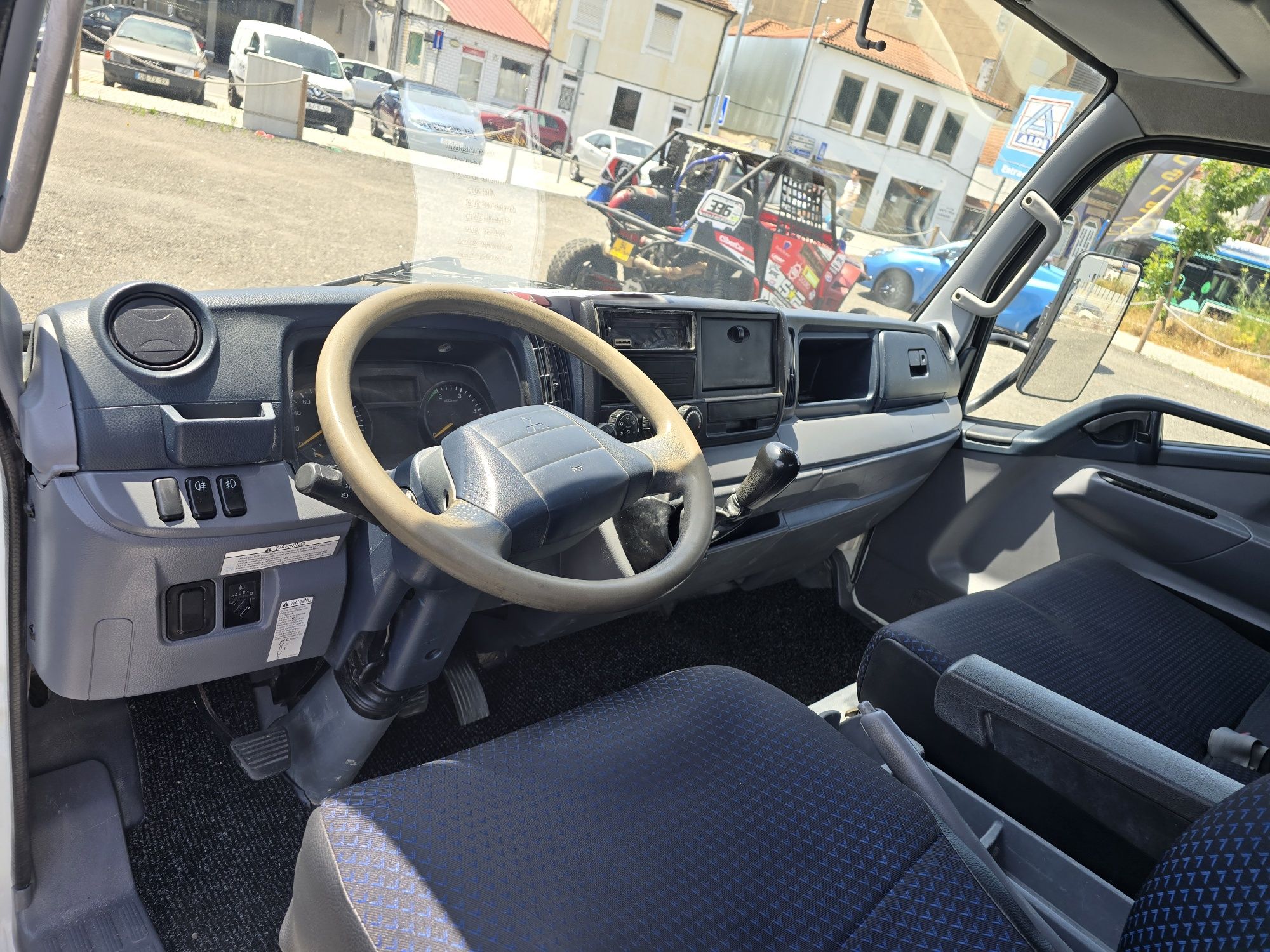 Mitsubishi Canter Fuso 3.0cc basculante