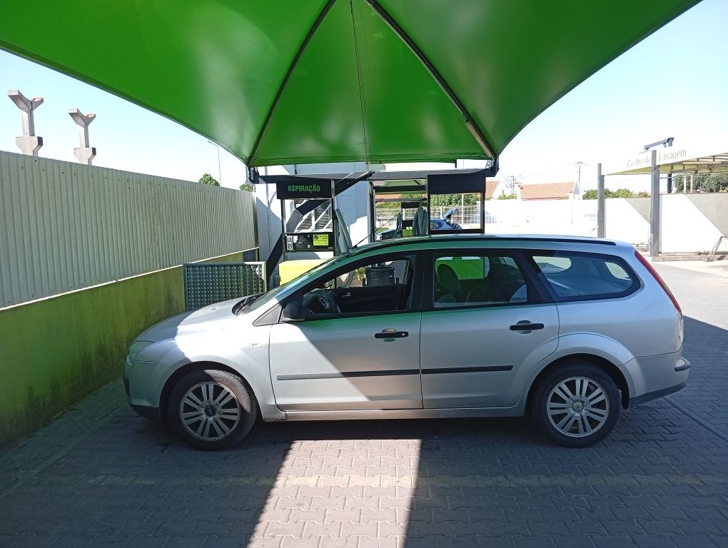 Ford focus  1.4 a gasolina
