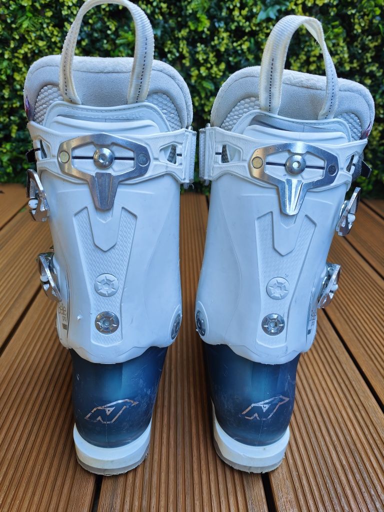 Botas de ski de mulher Nordica