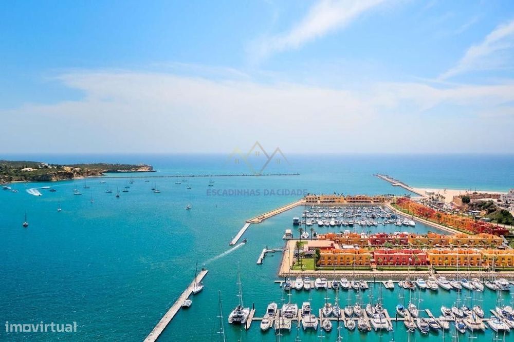 Entre Varandas de Luz e o Charme de Portimão, a Casa que Inspira