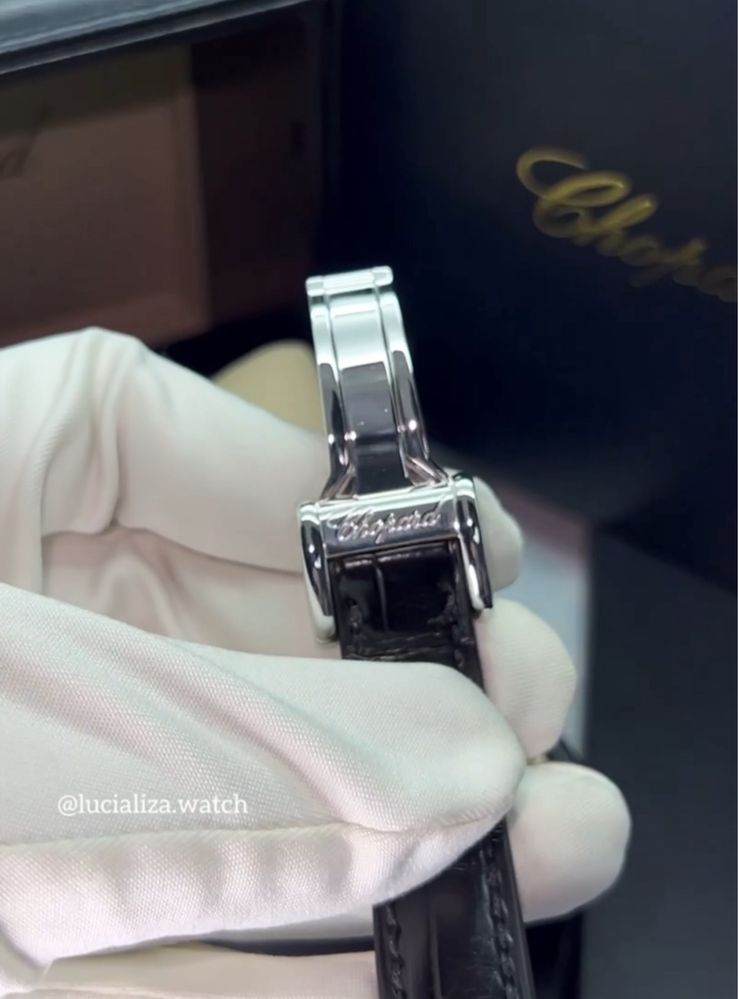 Часы CHOPARD La Strada Золото Бриллианты 25mm  11.500$