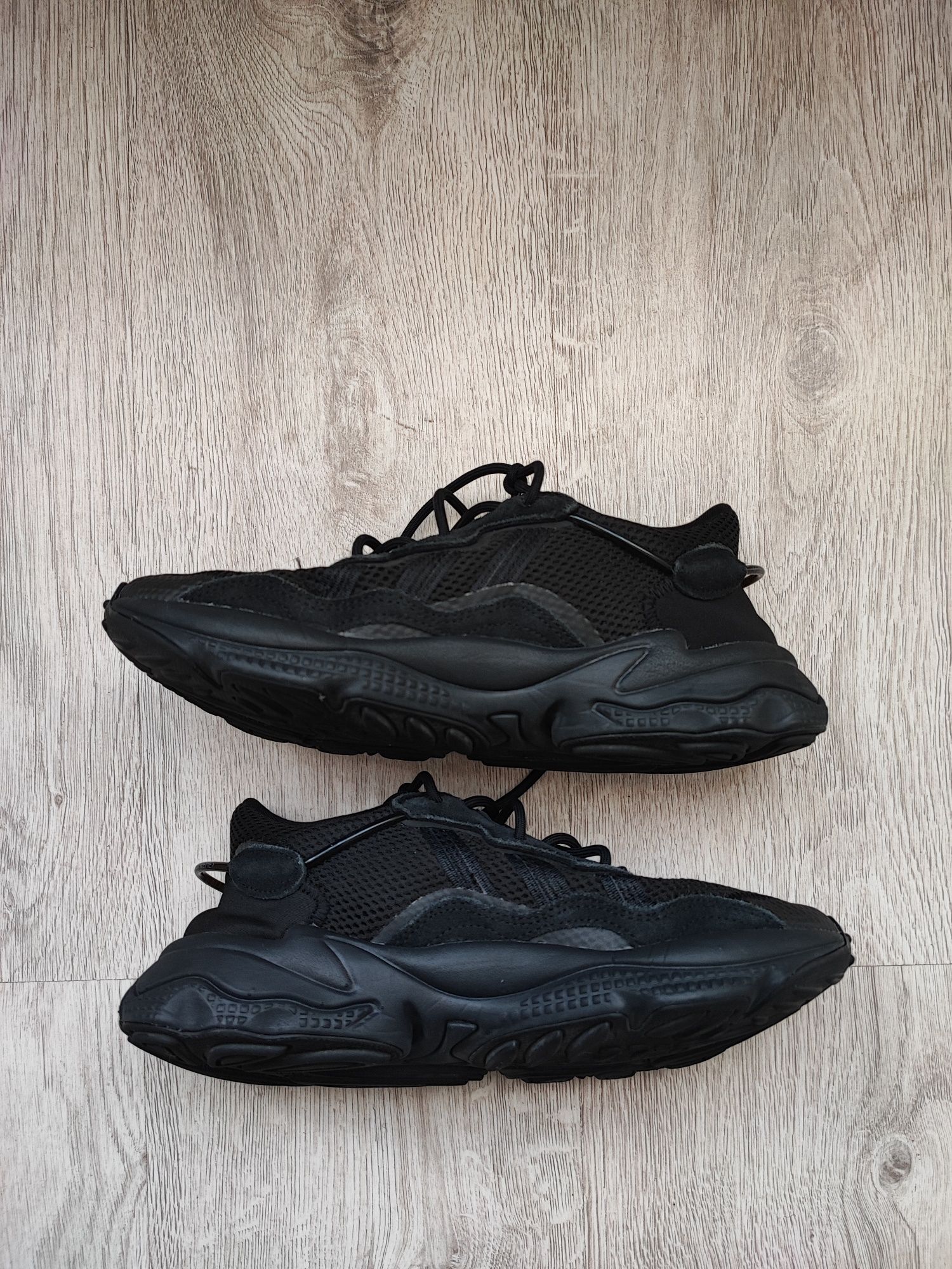 Ozweego Adidas czarne