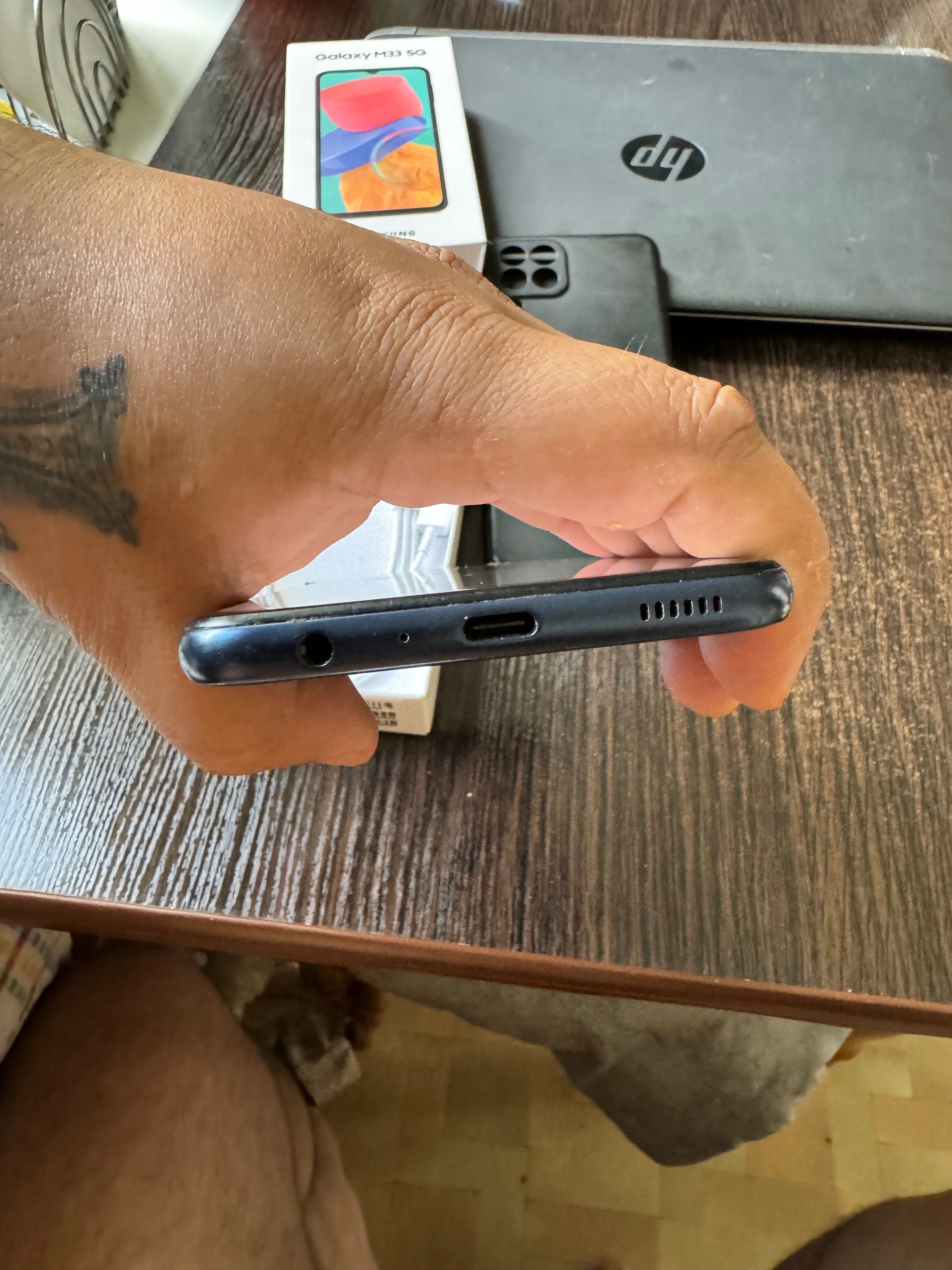 SAMSUNG Galaxy M33 5G