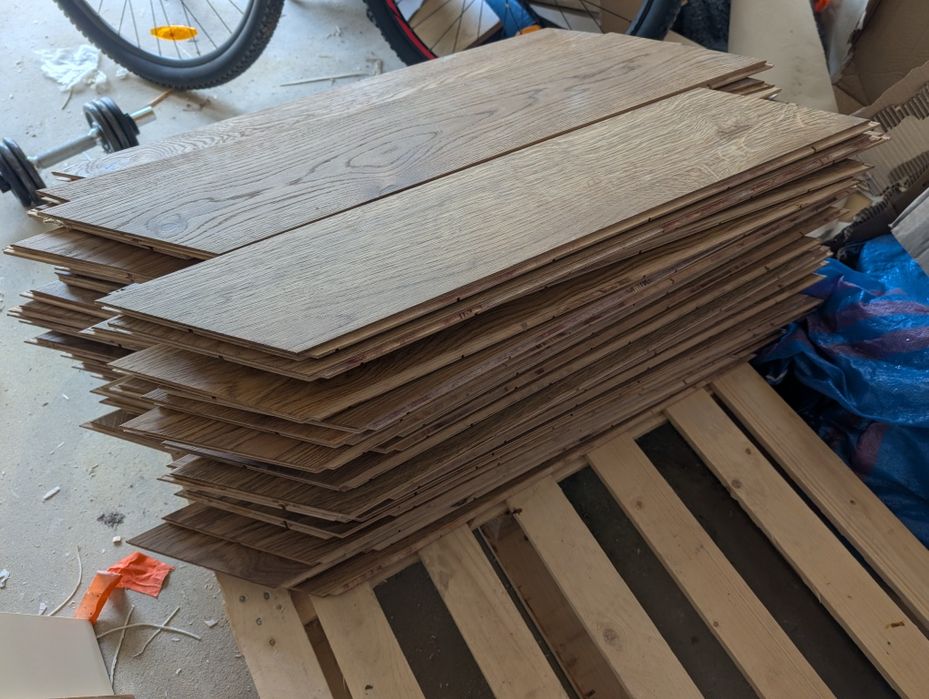 Podłoga drewniana jodełka Francuska dębowa warstwowa olejowana