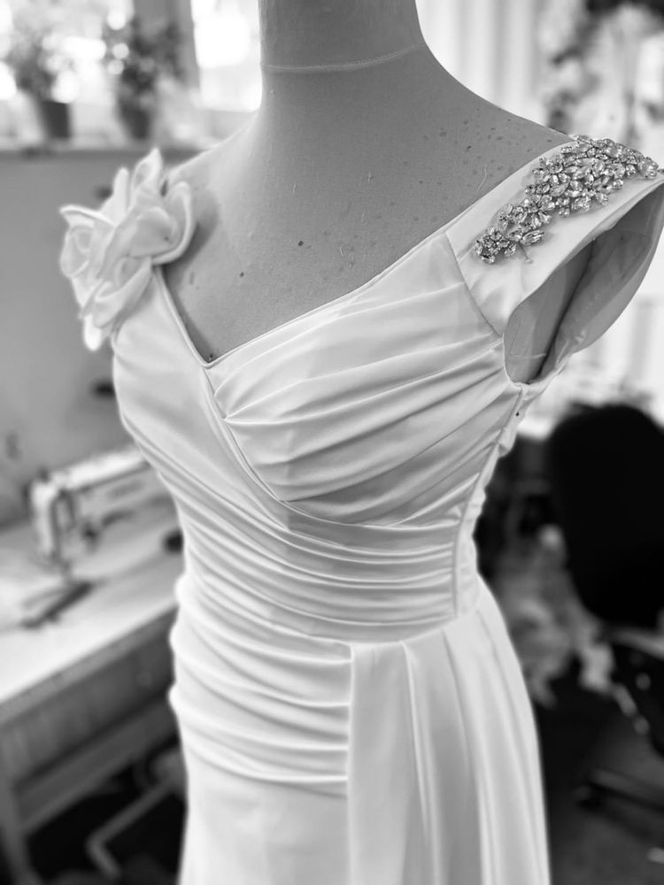 Ślubna sukienka roz. 38