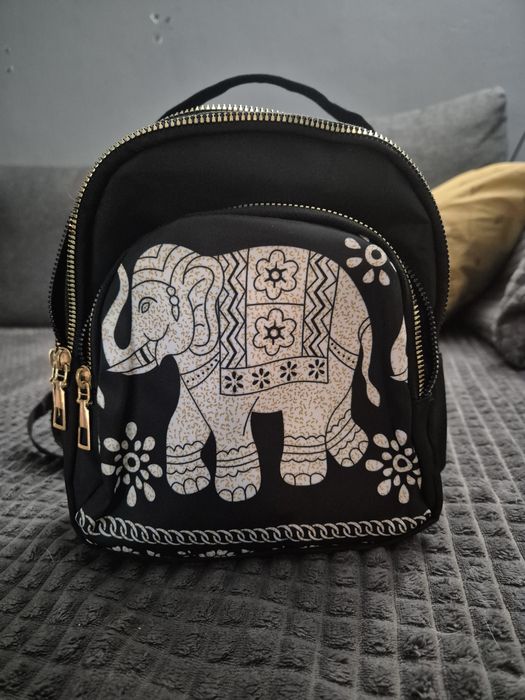 Mały plecak/torebka na ramię 2w1 czarny