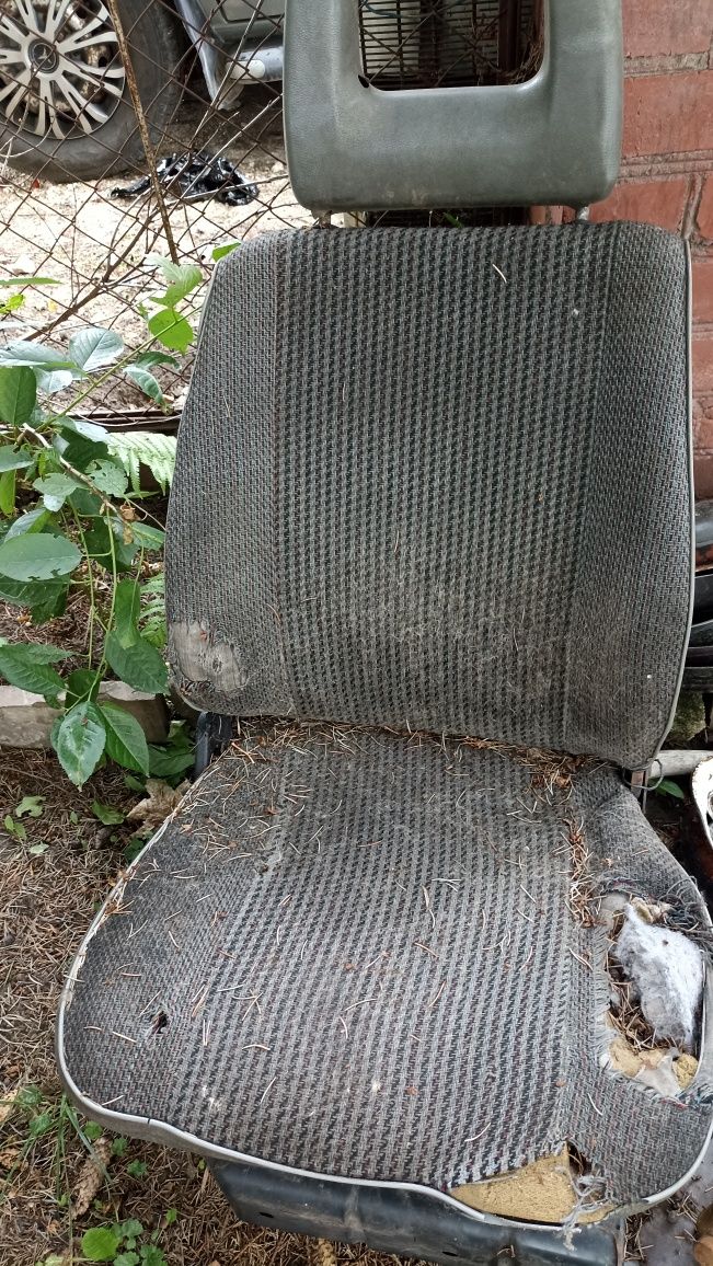 Сідушки сидіння сидения для буса трактора