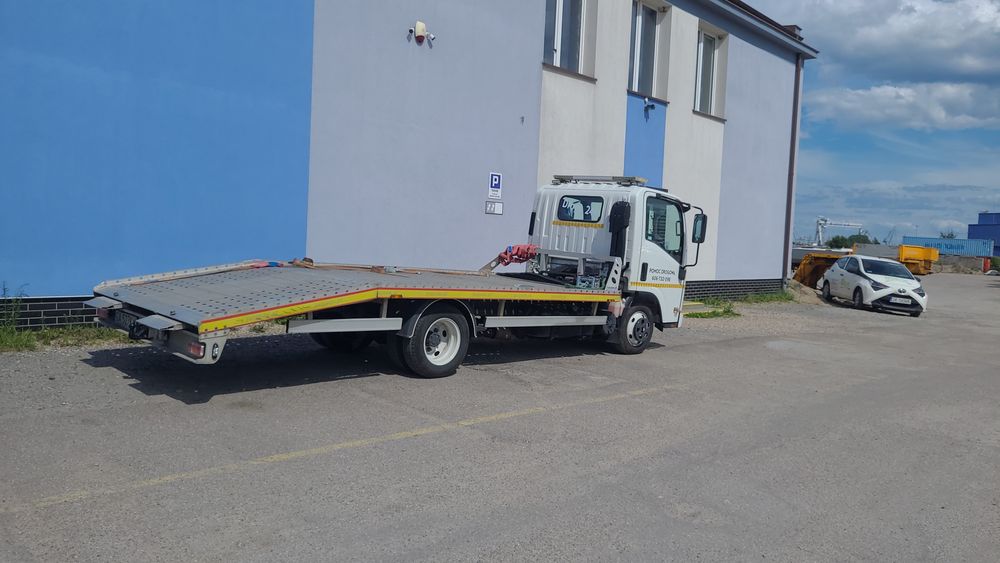 Isuzu Autolaweta 1600 kg ładowności