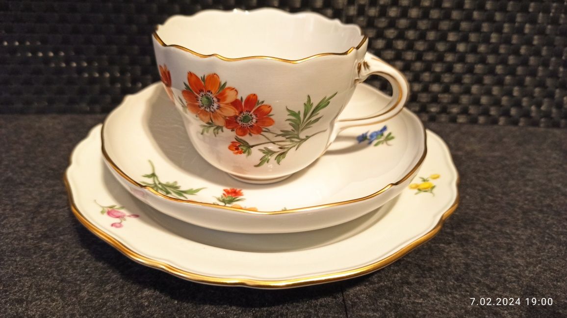 Porcelana MEISSEN TRIO Miśnia Dekor kwiatowy Królewska Manufaktura