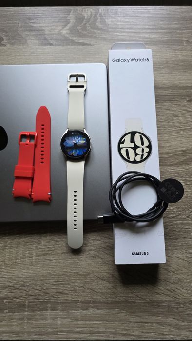 Продам Смарт-годинник Samsung Galaxy Watch6 40mm (Gold) SM-R930NZEASEK