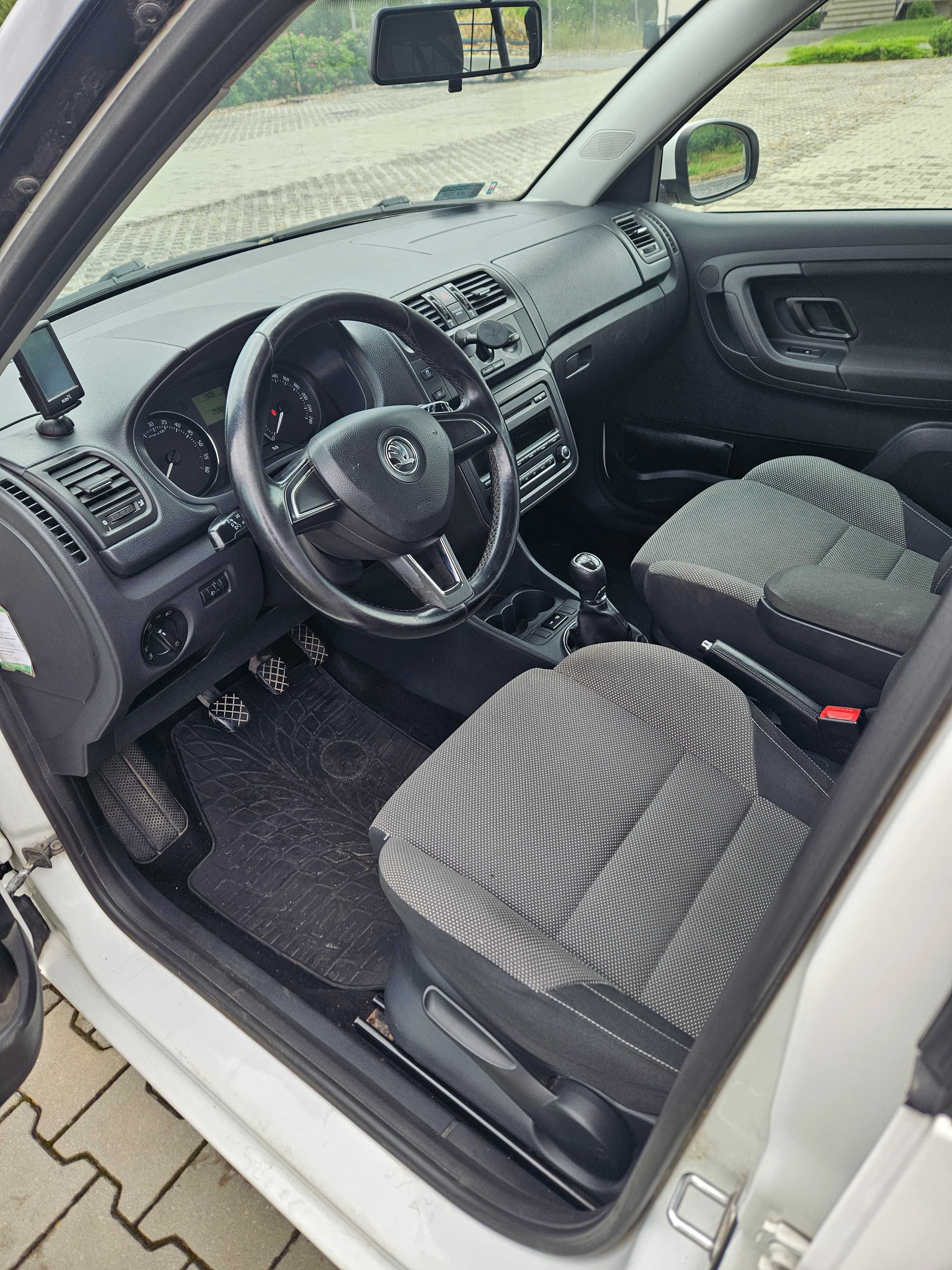 Sprzedam Skoda Fabia II FL 1.6 TDI Fotele i Przód RS