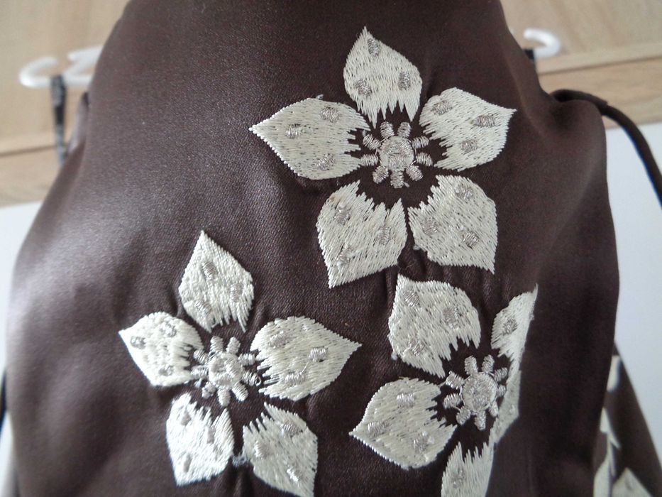 Suknia wizytowa długa brąz z ozdobnym haftem "Morgan and Co" XS 32/34