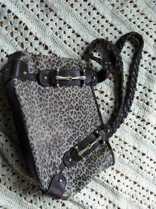 GUCCI made in ITALY - skórzana torebka na ramię.