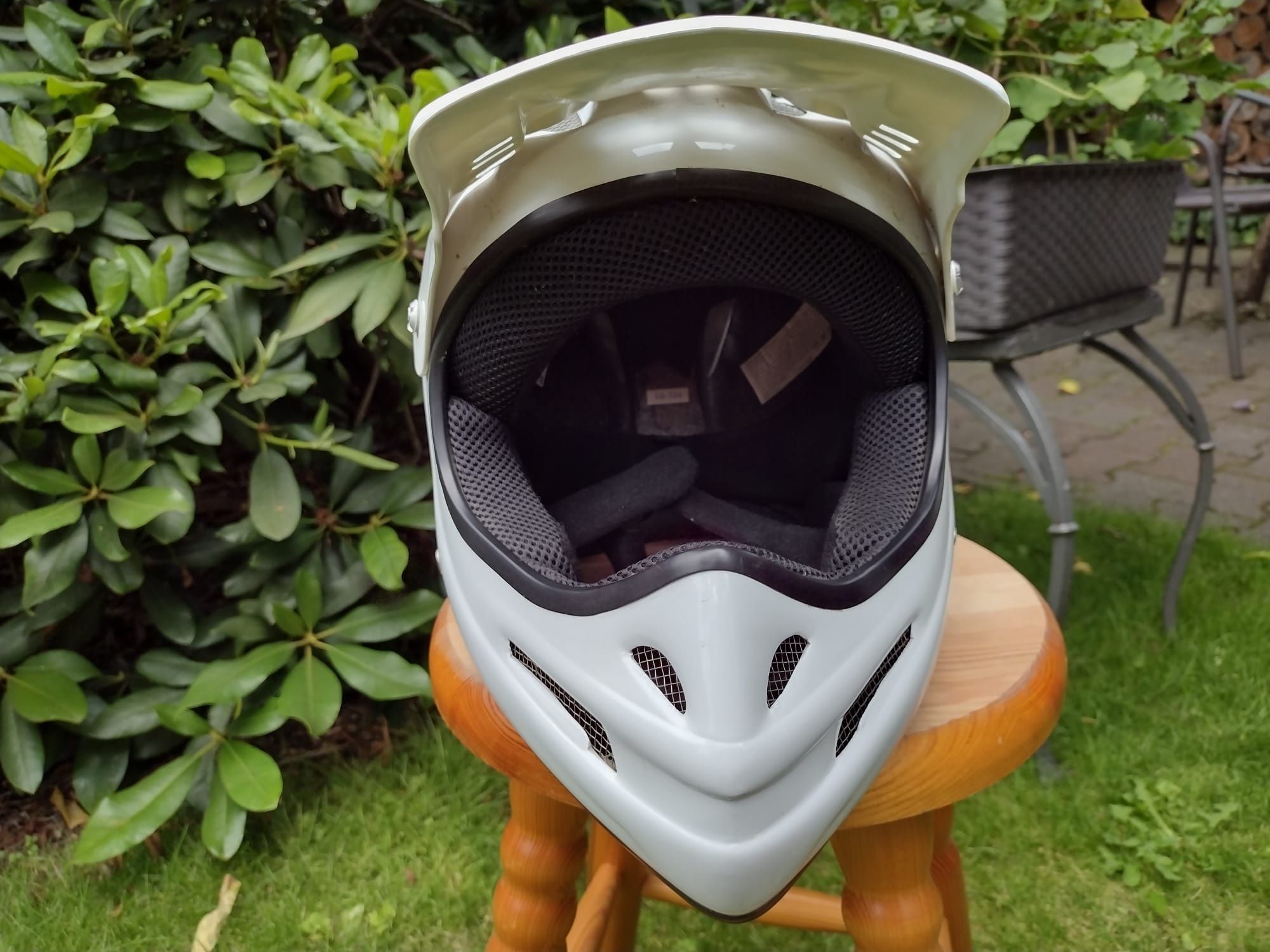Kask rowerowy na całą twarz RAZIER
