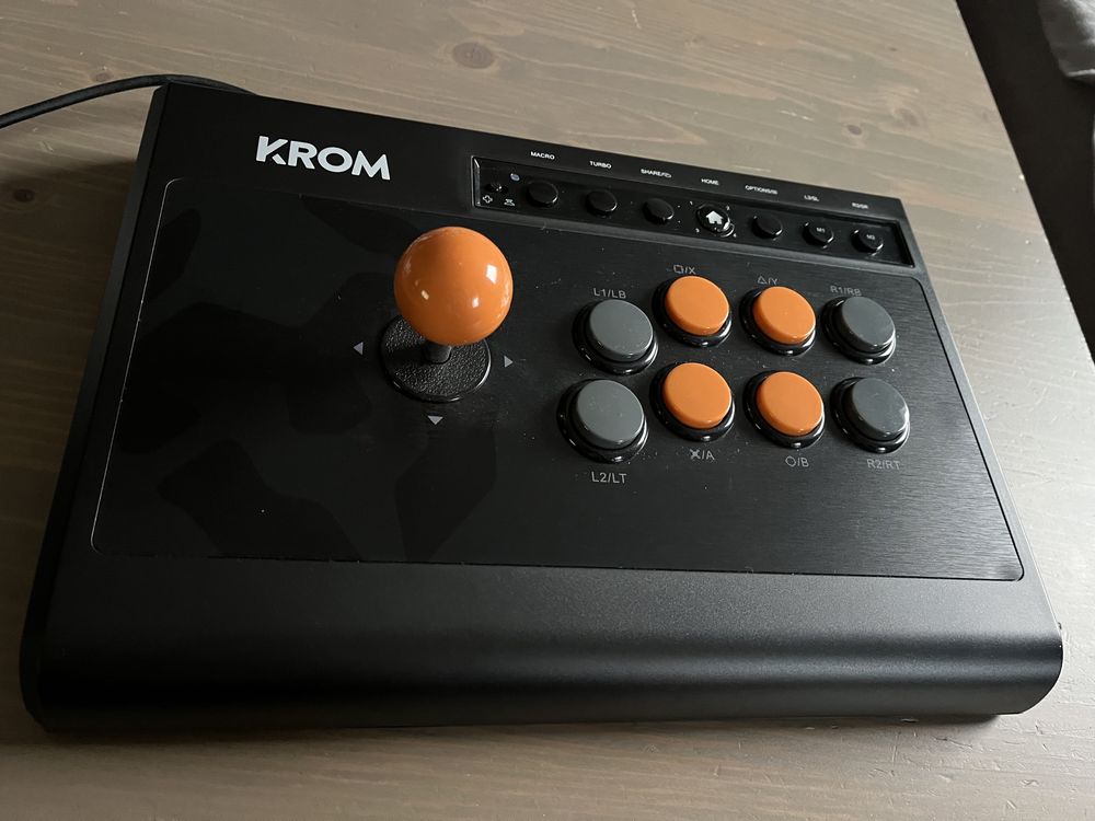 Krom Kumite arcade stick PC Xbox One PS3  PS4 XSX