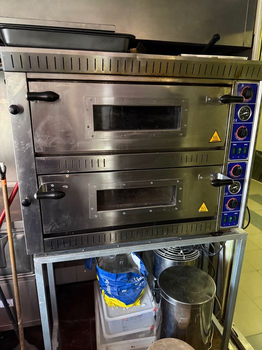 Forno a pizza industrial com 2 portas